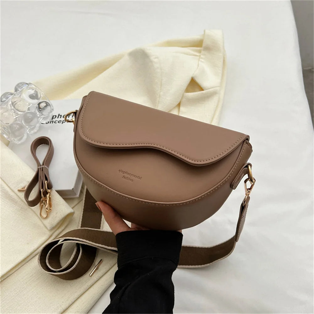 Alyssa Black Shoulder Bag | PU Leather, Wide Strap 1