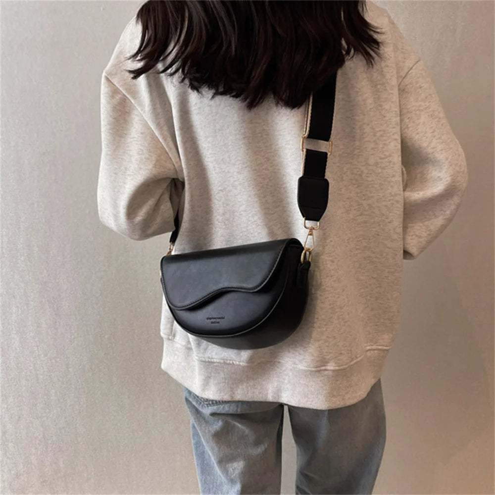 Alyssa Black Shoulder Bag | PU Leather, Wide Strap 4