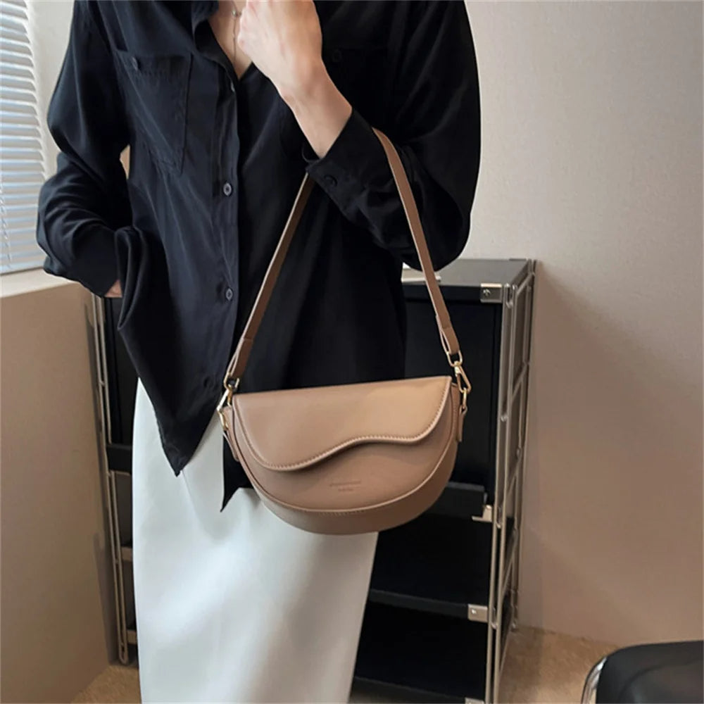 Alyssa Black Shoulder Bag | PU Leather, Wide Strap 5